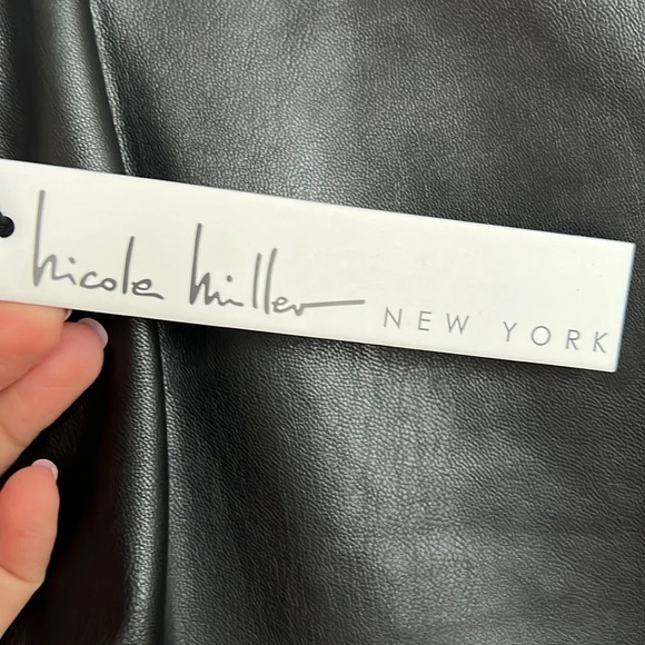 Nicole Miller Faux Leather Pants - Picture 8 of 11